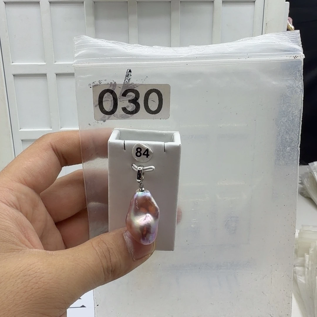 淡水珍珠颈饰合金