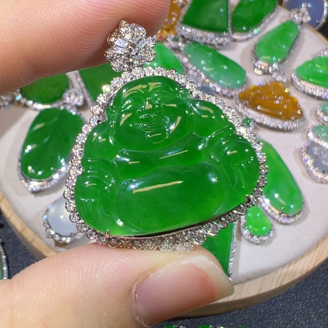 【闪购商品】翡翠18K金镶嵌颈饰