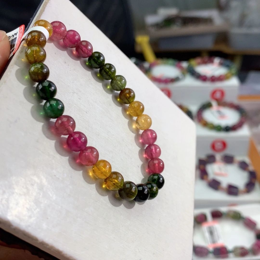 手链未镶嵌碧玺   6.8mm。