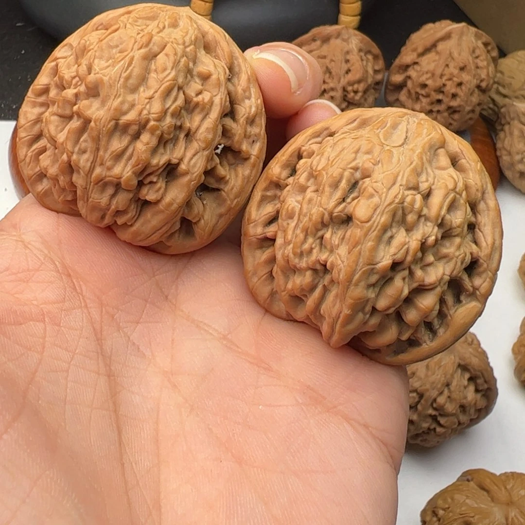 文玩核桃吊坠火*虎头王