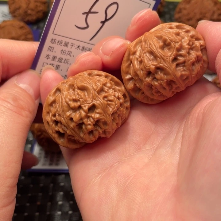 文玩核桃把件40宫灯59