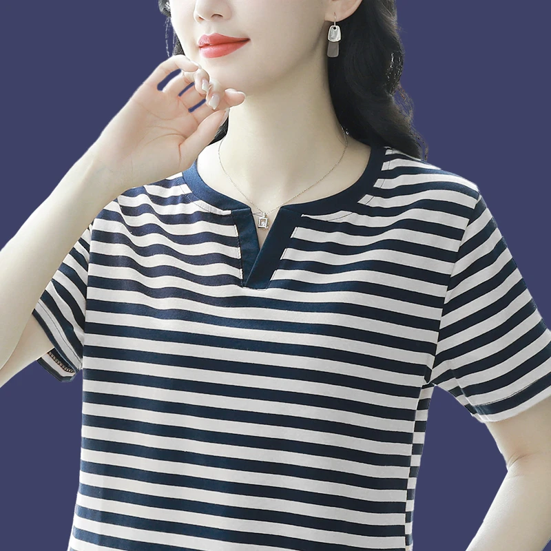 棉质短袖t恤女2025年新款夏季上衣服宽松大码半袖别致小V领体恤