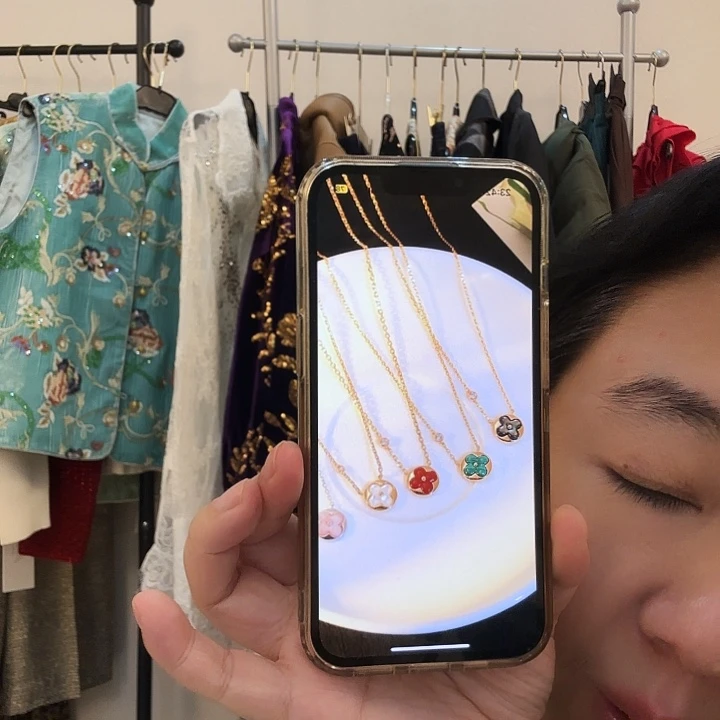 备vv不别别扭扭男男女女呢