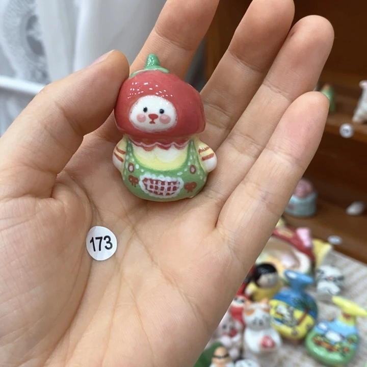纯手工捏制陶瓷小摆件173号