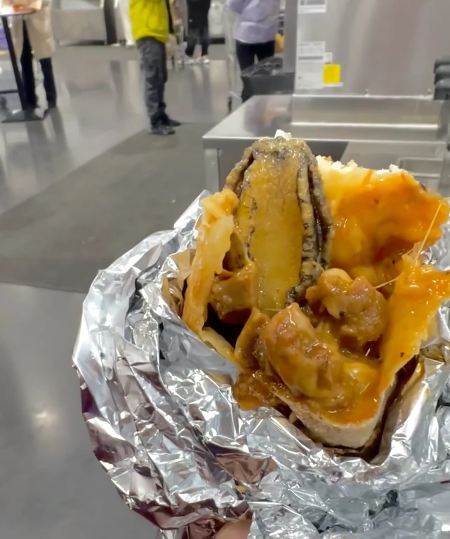 山姆鲍鱼烧鸟卷一个