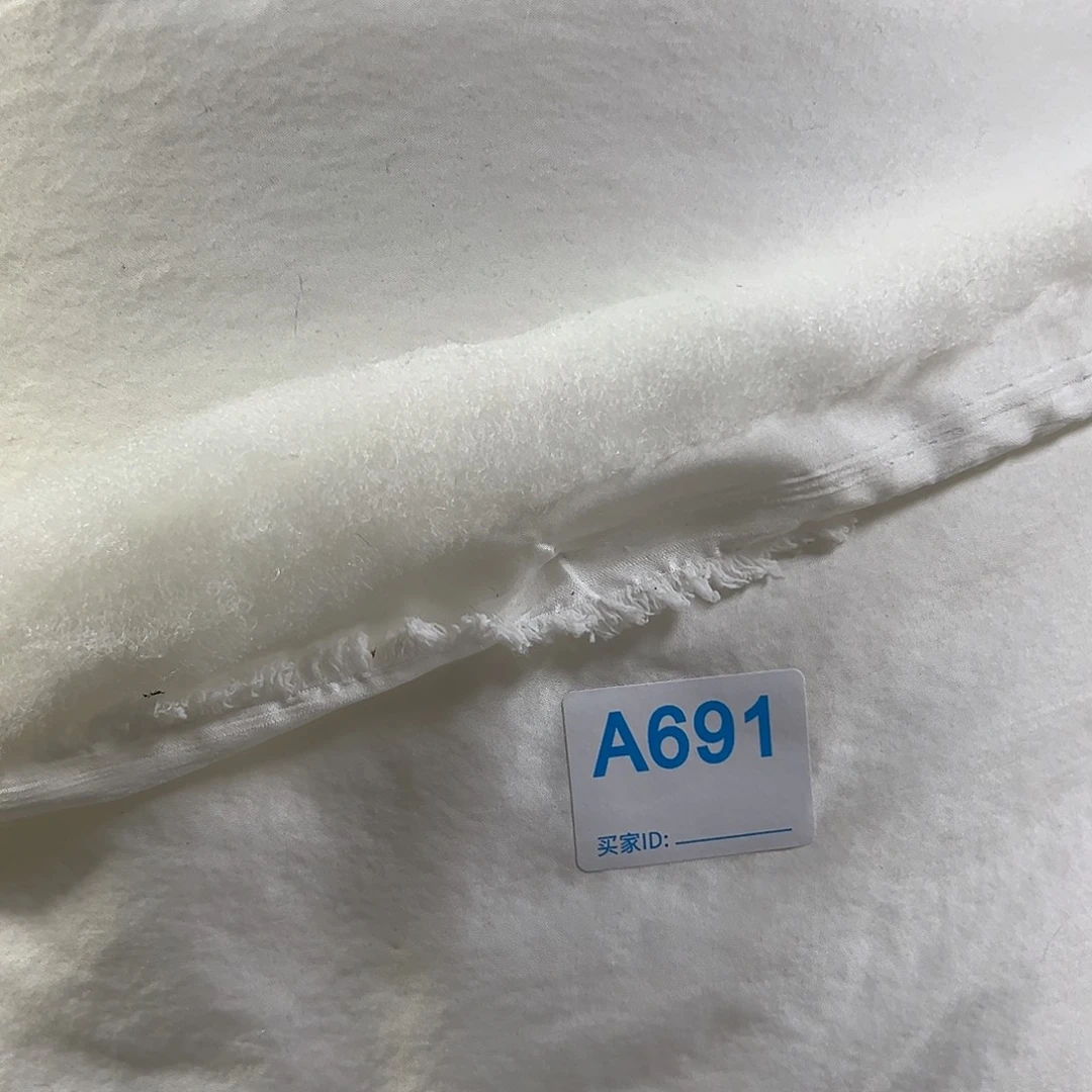 春亚纺内衬加冕¥12 ， 3米691