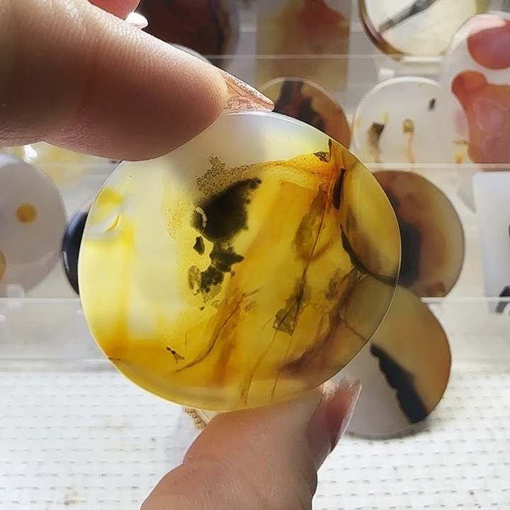 玛瑙/玉髓未镶嵌珠宝奇石