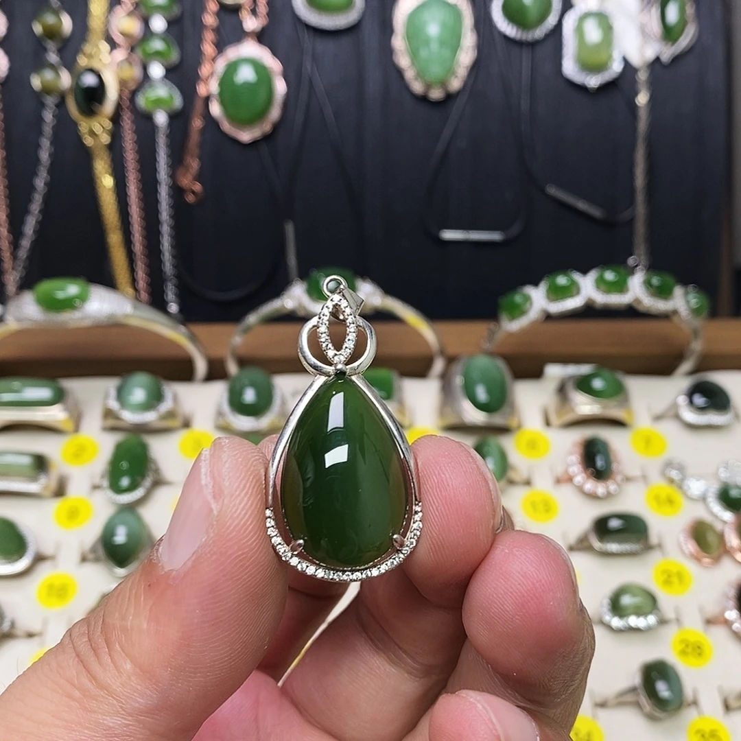 颈饰银S925镶嵌和田玉（碧玉）