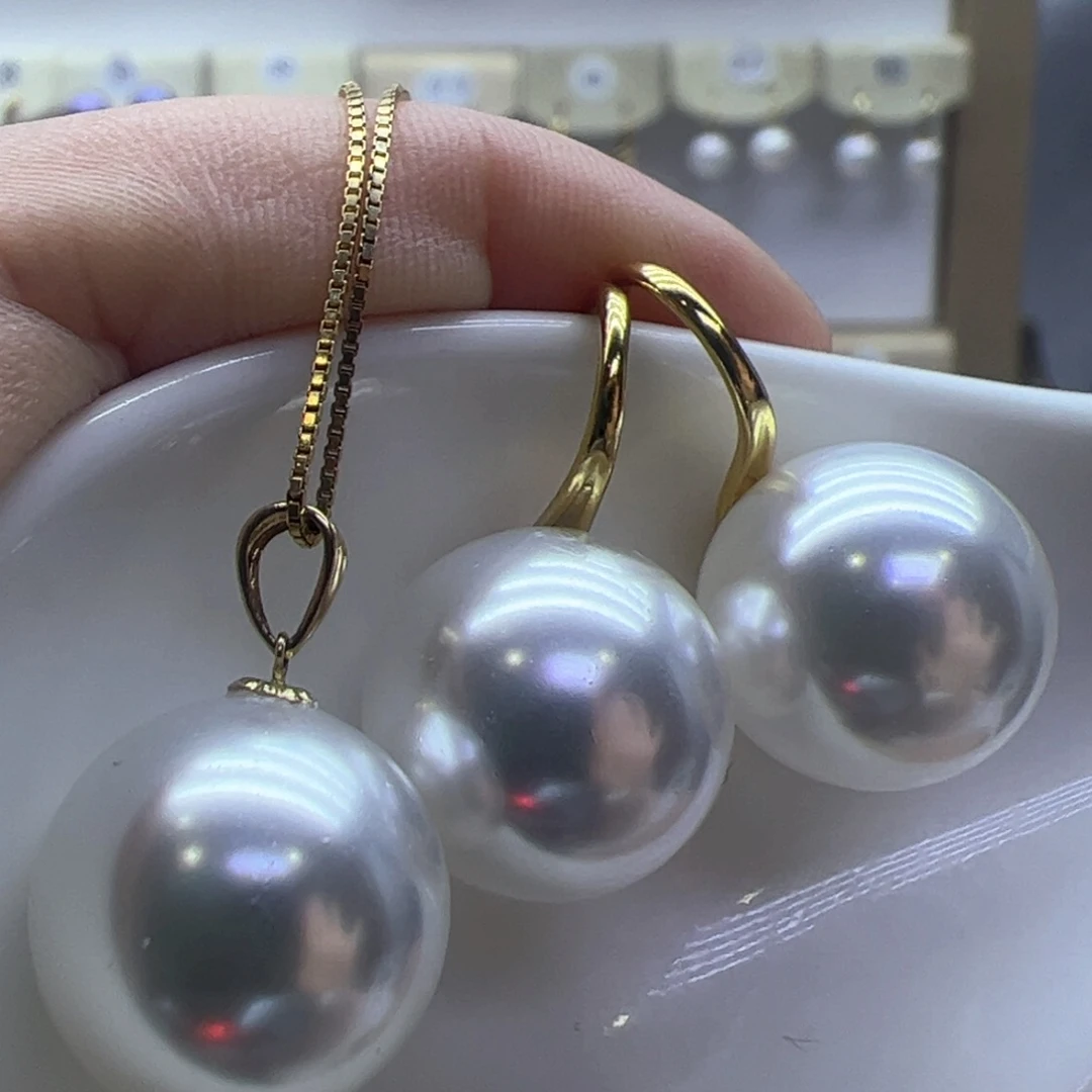 淡水珍珠吊坠(赠链)18K金镶嵌