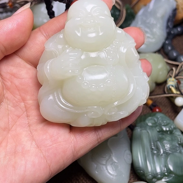 浙***哥未镶嵌和田玉把件