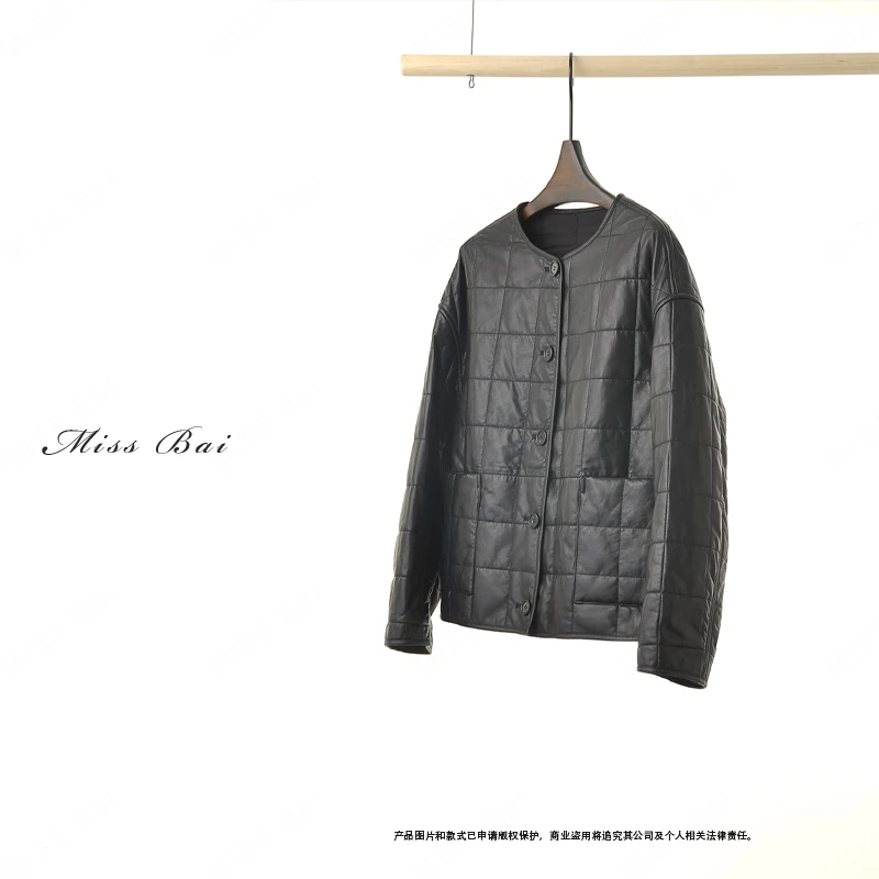 YIWEN-【印象】立体方格设计进口轻涂层绵羊皮桑蚕丝保暖皮衣PY9551