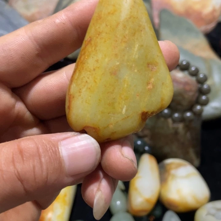 和田玉（糖玉）未镶嵌挂件