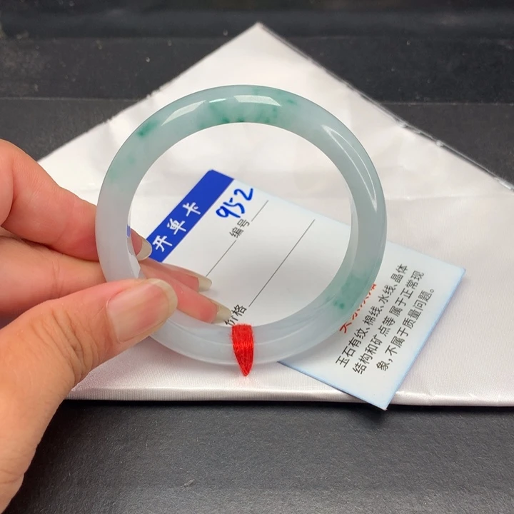 以实物为准拍哪个发哪个952