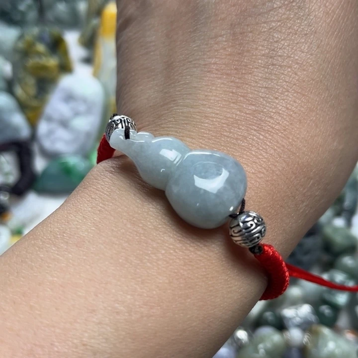 翡翠未镶嵌颈饰8501