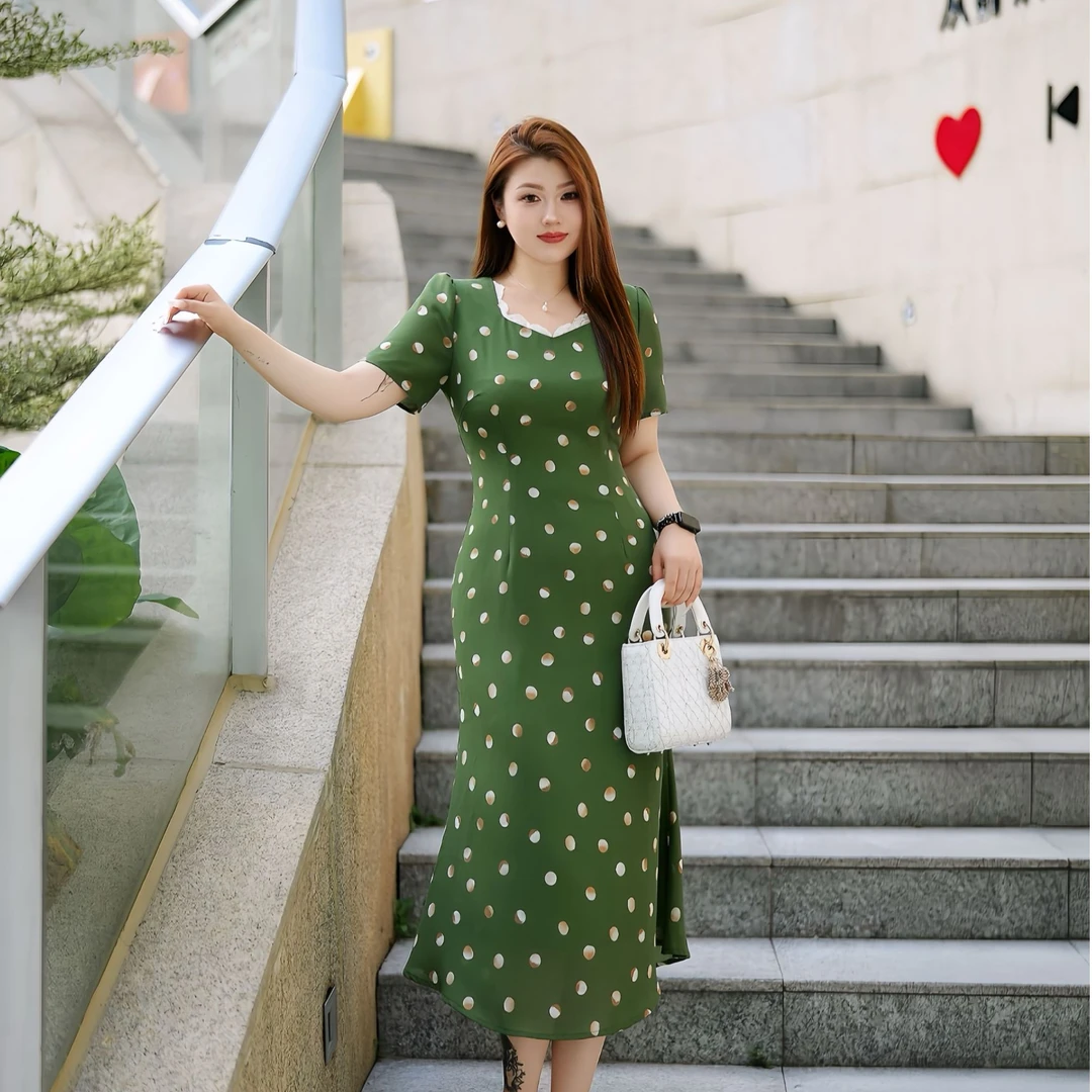 XYD71552新款度假显白洋气凉爽波点蕾丝边轻薄透气大码女装连衣裙