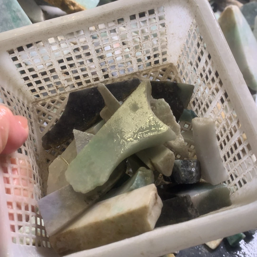 翡翠颈饰未镶嵌缅甸翡翠