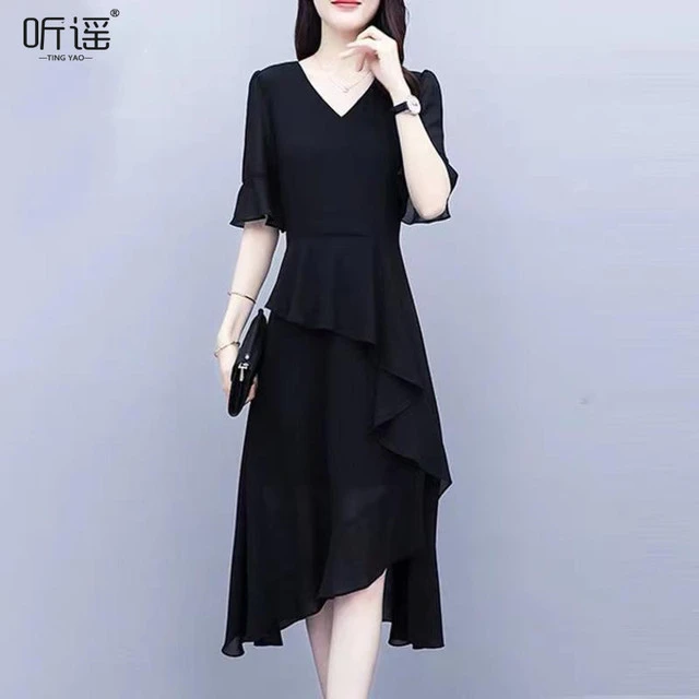 2025夏季新款香港高端不规则连衣裙女大码收腰修身气质显瘦小黑裙