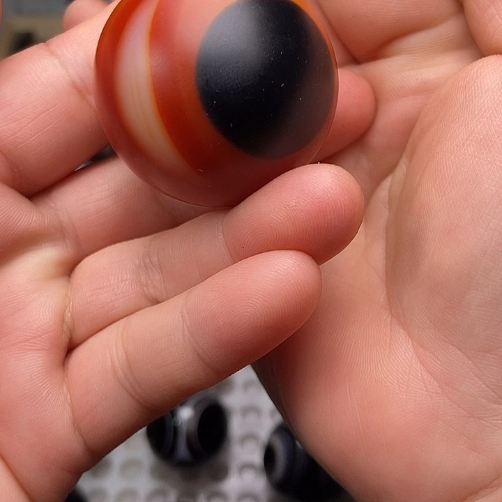 芒***`玛瑙/玉髓颈饰未镶嵌