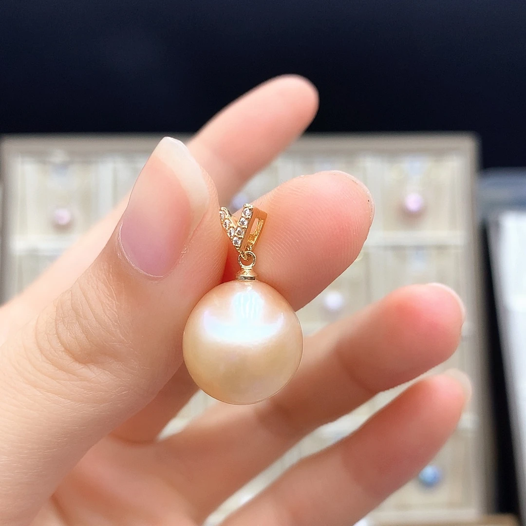 淡水珍珠合金颈饰