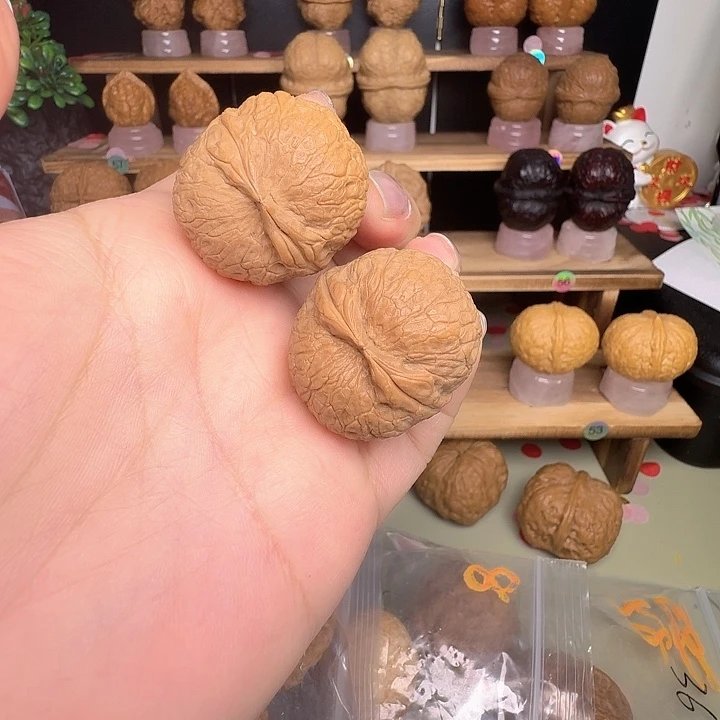 文玩核桃吊坠6号车33尺寸金馒头