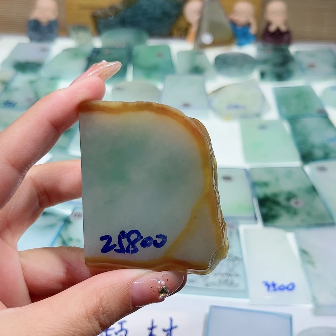 定制翡翠未镶嵌陈**事翡翠