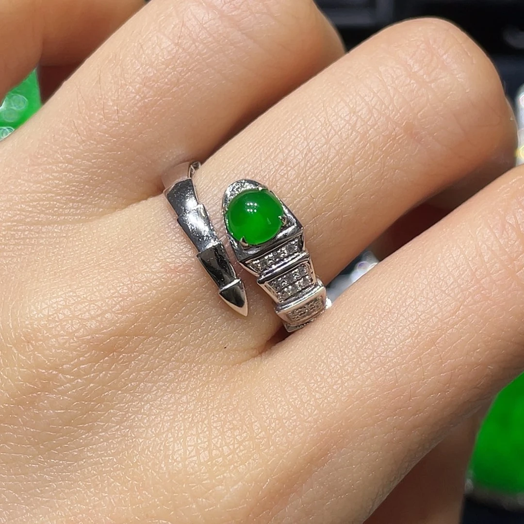 翡翠戒指18K金镶嵌蛋面戒指