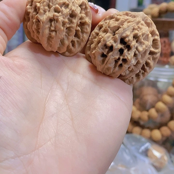 【闪购商品】文玩核桃把件42霞云岭