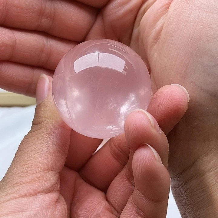 圆****水晶大型摆件（非配饰）未镶嵌