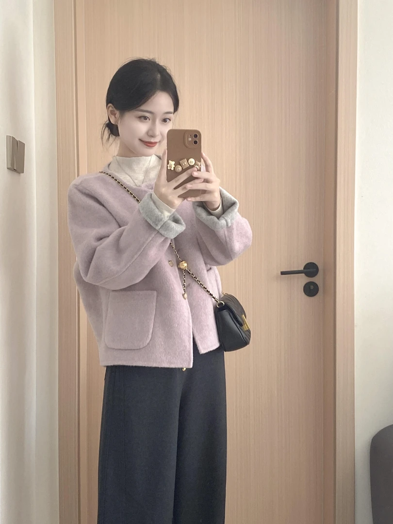 2025秋冬韩系氛围感正反两穿香芋紫毛呢外套杏色内搭阔腿裤三件套