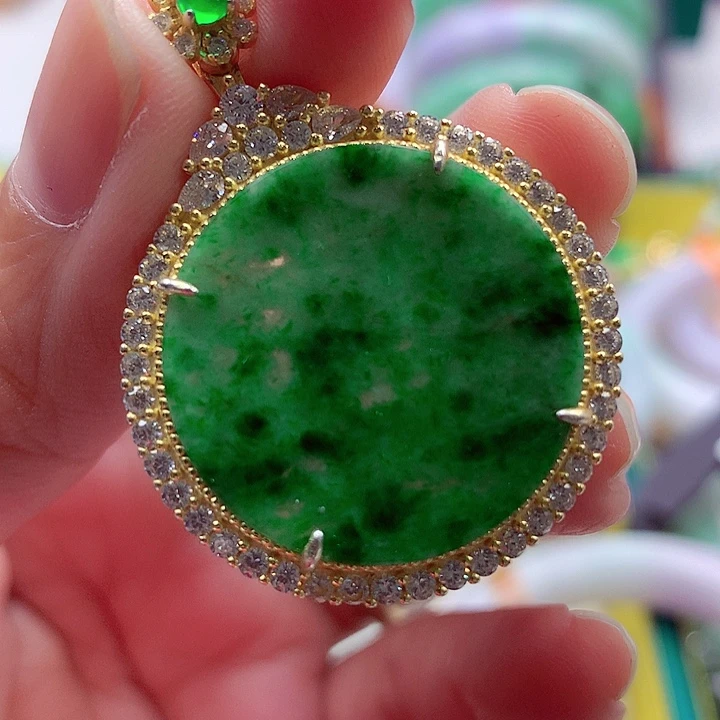 翡翠银S925镶嵌颈饰翡翠