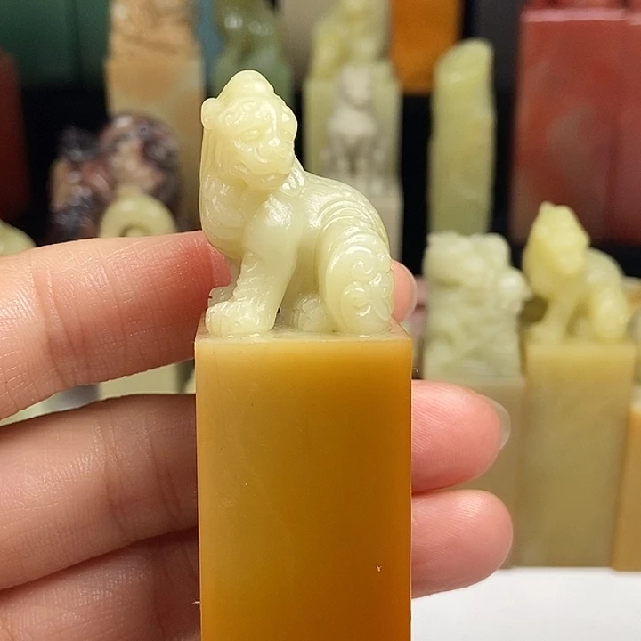 执***年青田石青田石印章有气孔不退不换