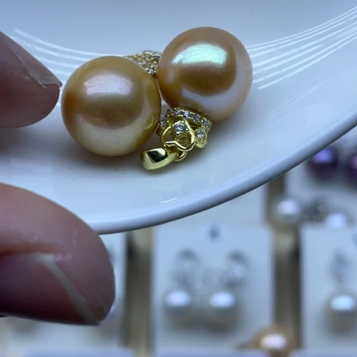 独***者银S925镶嵌淡水珍珠颈饰