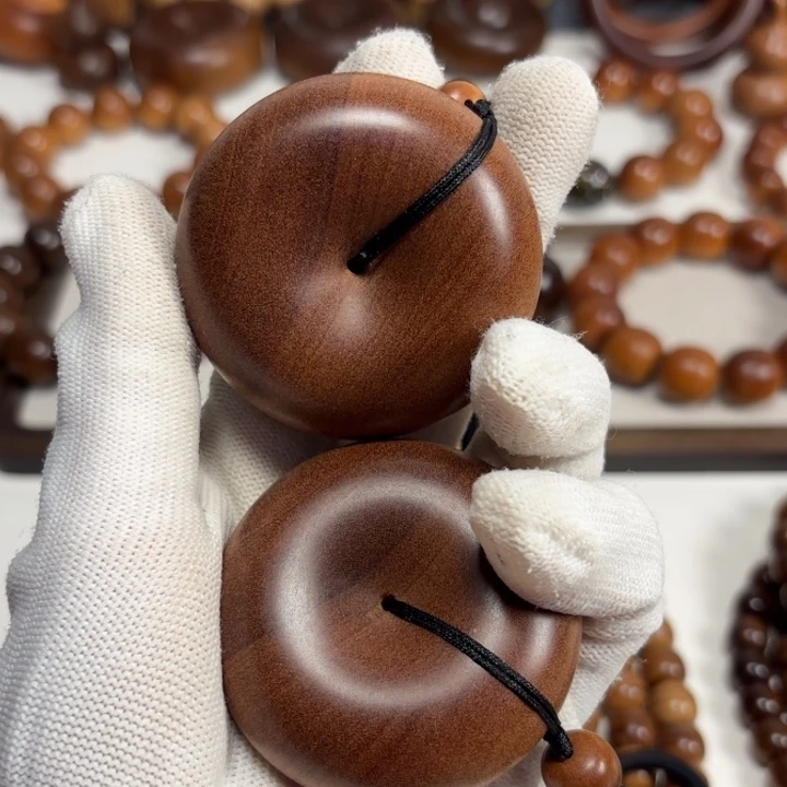 用***9檀香木老山檀平安扣一对奶香奶甜