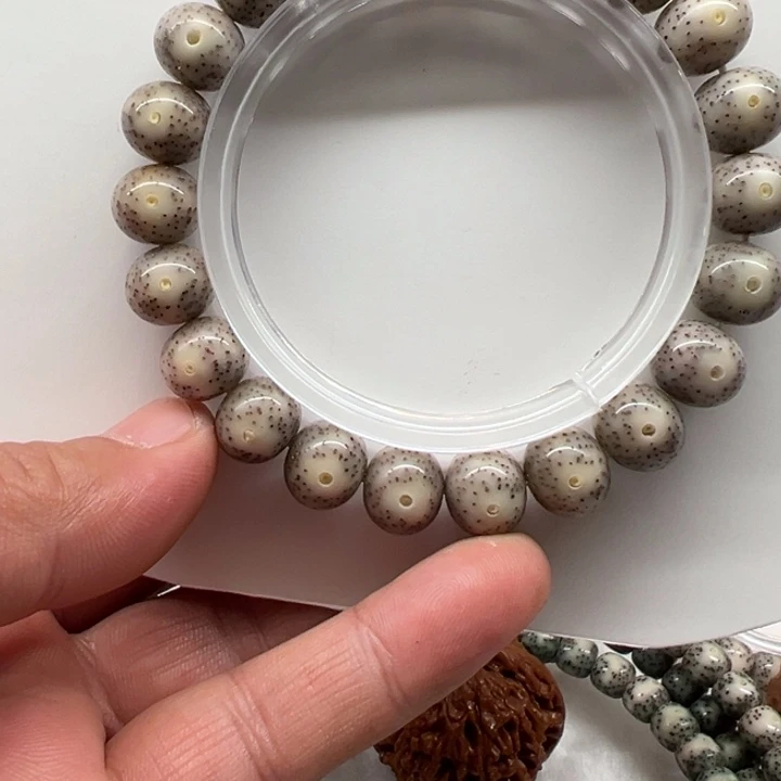 手串星月菩提詹****德12苹果