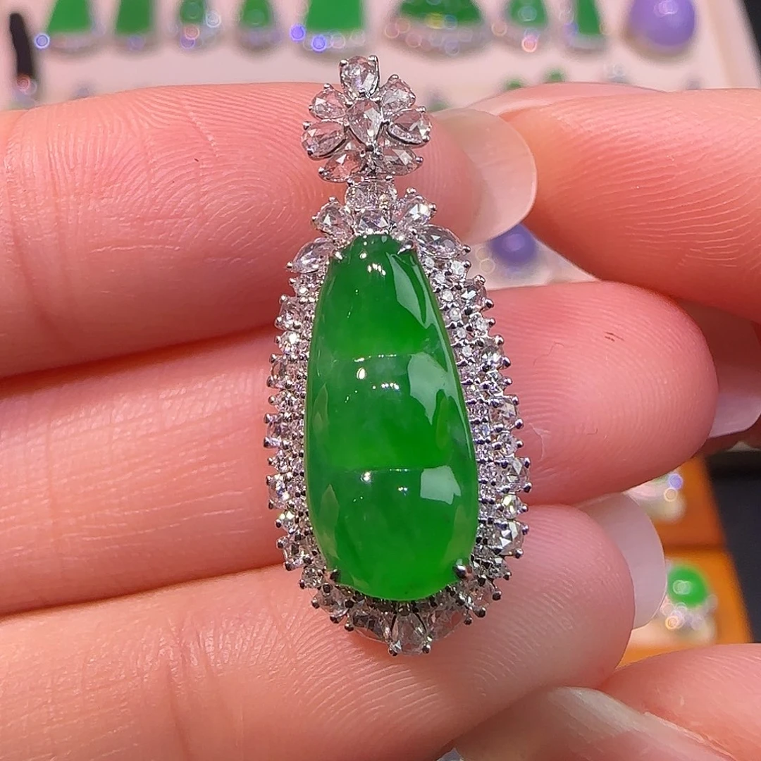 翡翠18K金镶嵌吊坠(不含链)