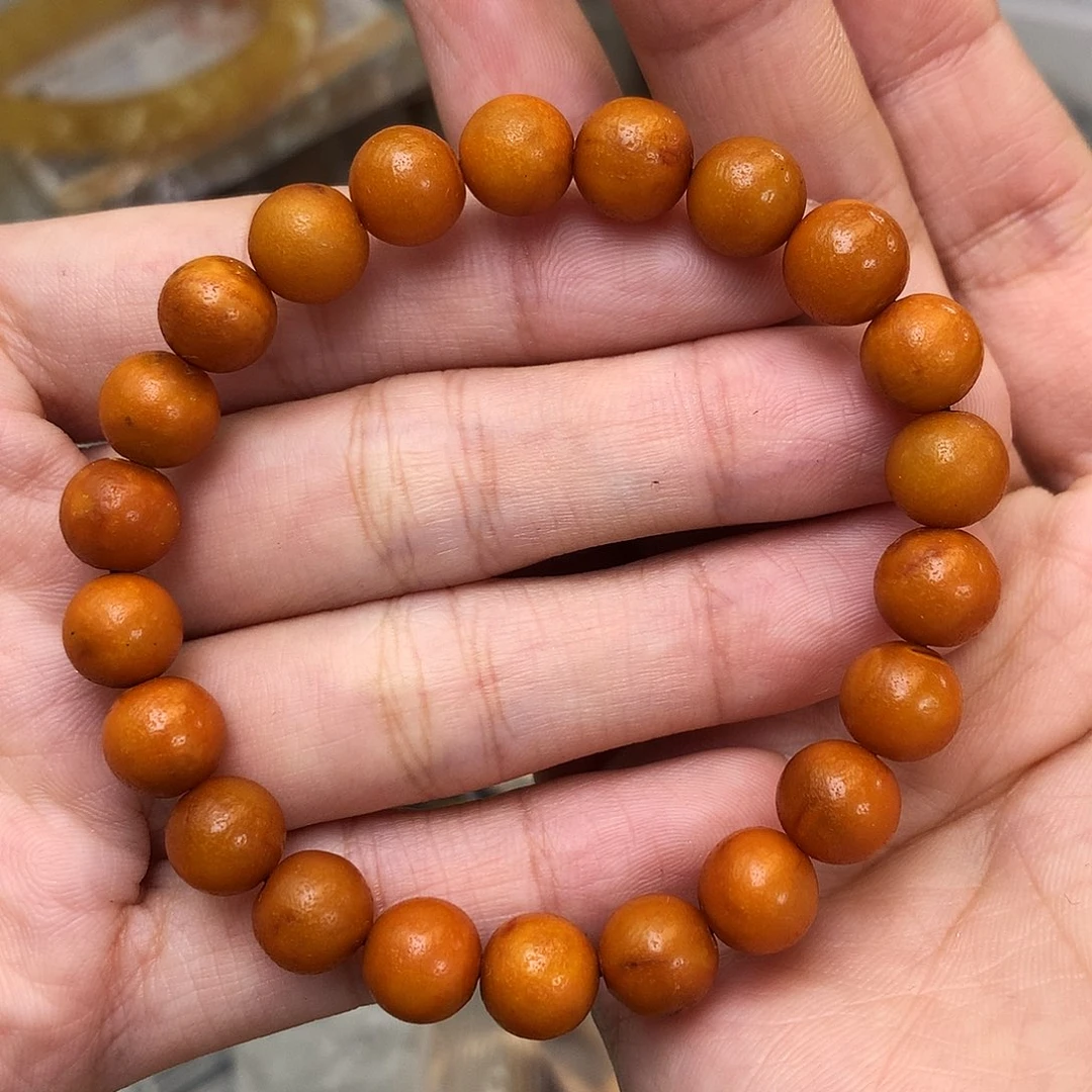 未镶嵌琥珀珠宝奇石