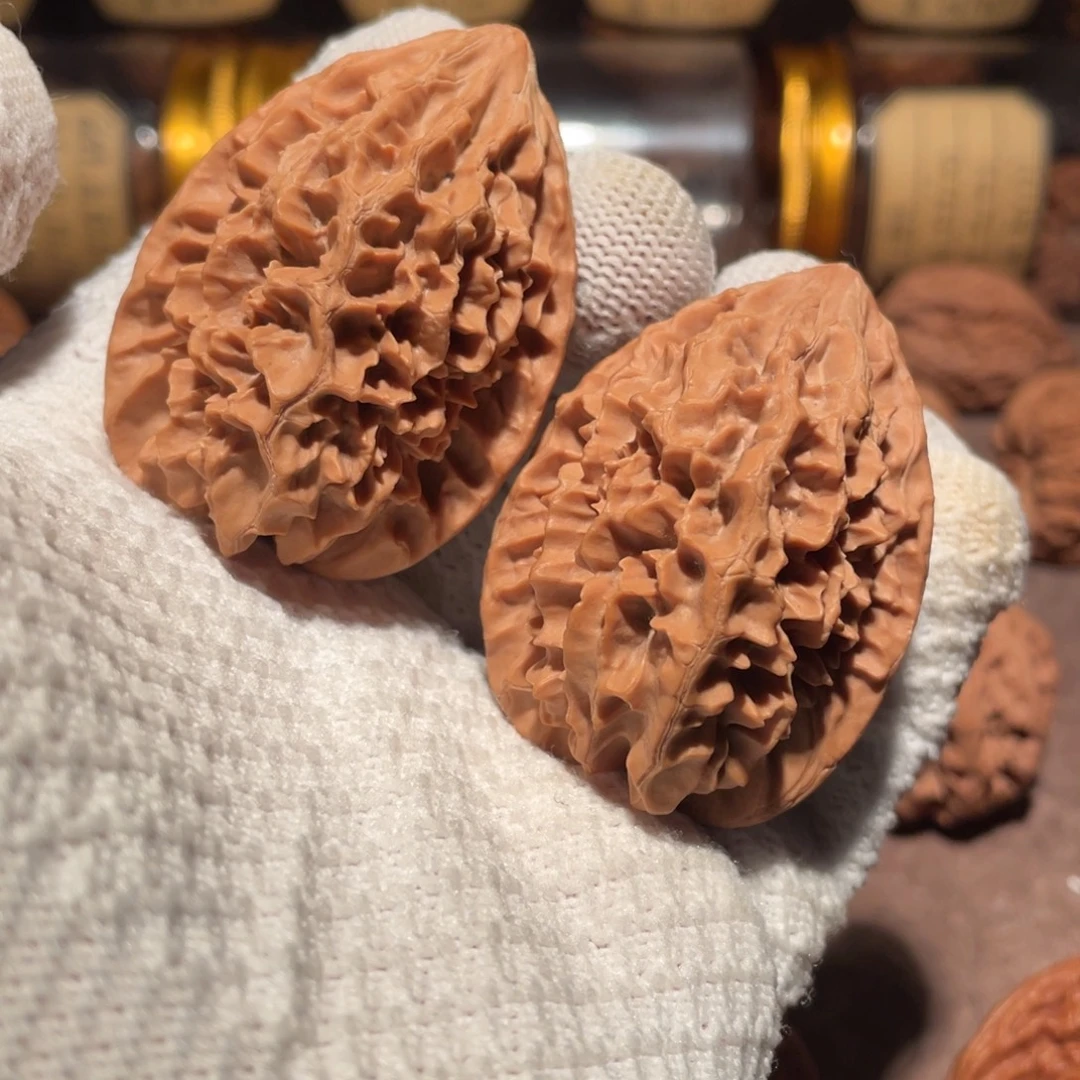 文玩核桃吊坠招财鼠