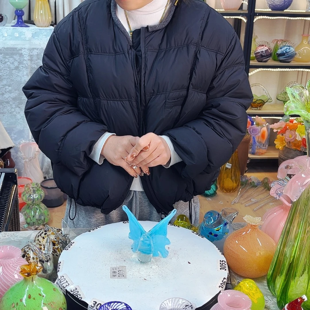 家悦琉璃花瓶摆件