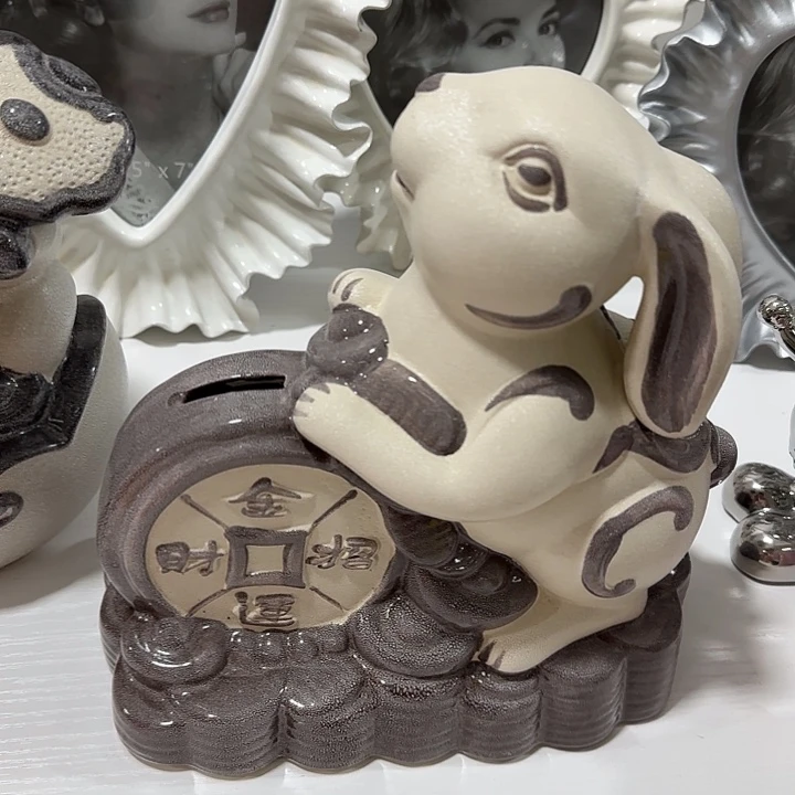 陶瓷21公分兔子存钱罐