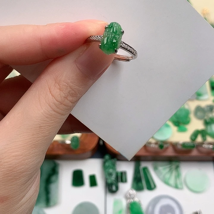 翡翠银S925镶嵌颈饰7643577888