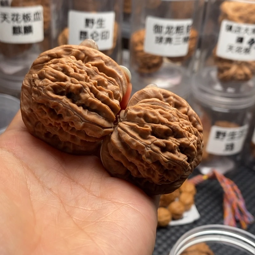 【闪购商品】文玩核桃吊坠山地楼41
