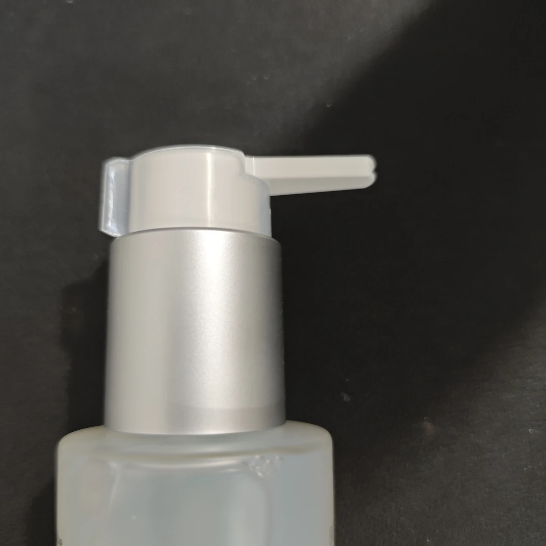 毕 100ml装的精华水