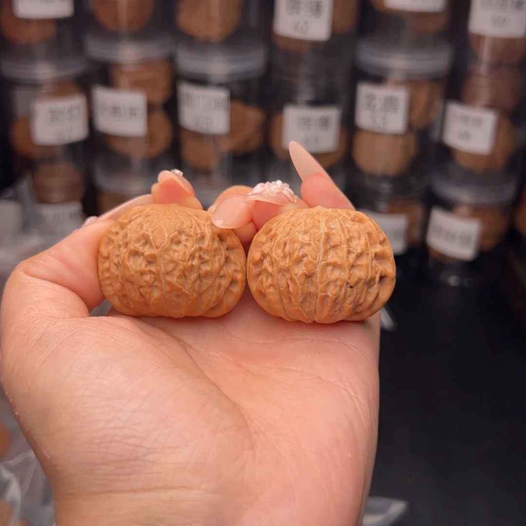 文玩核桃吊坠芮*铁锤