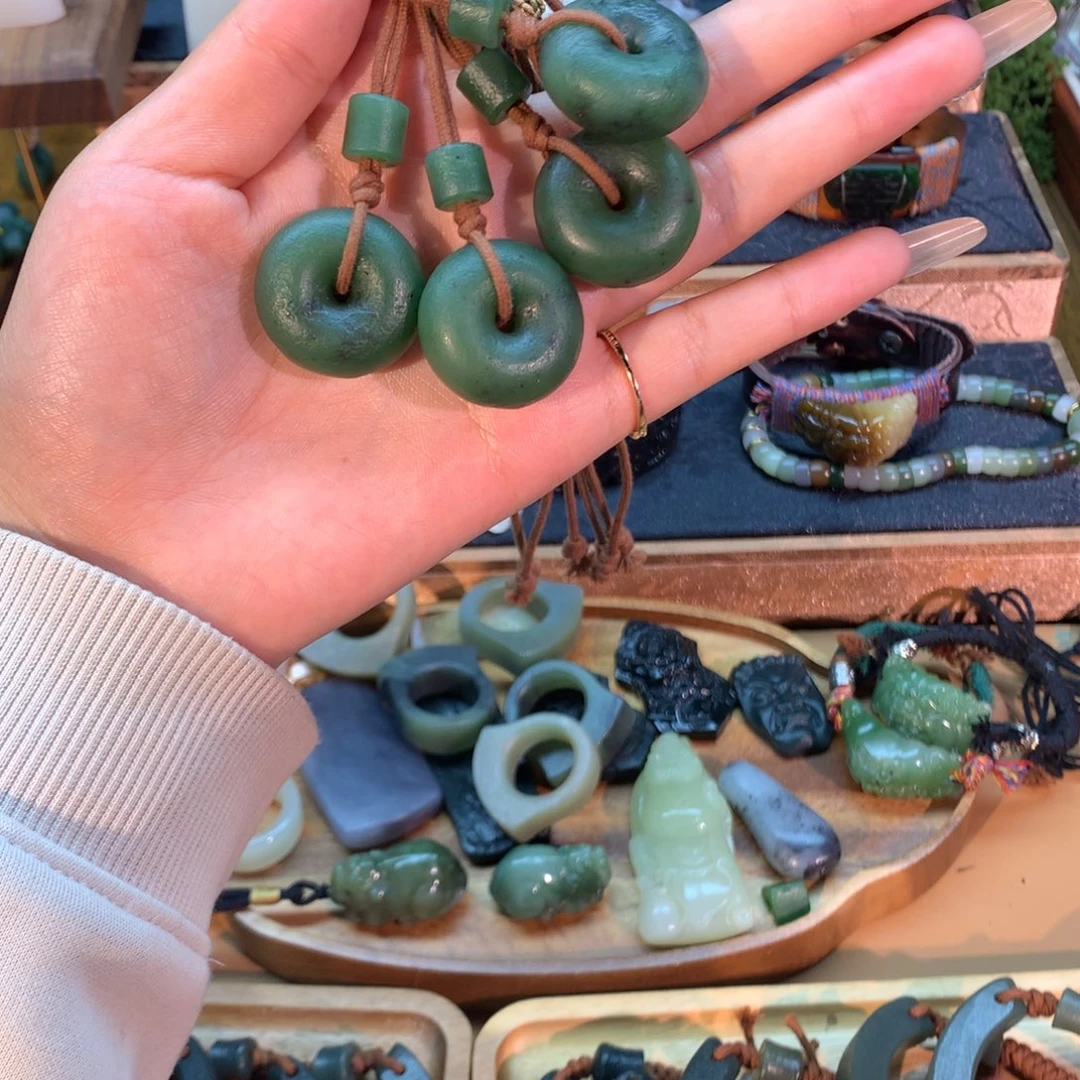 和田玉（糖玉）未镶嵌挂件