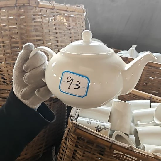 陶瓷盘子碗啥都有