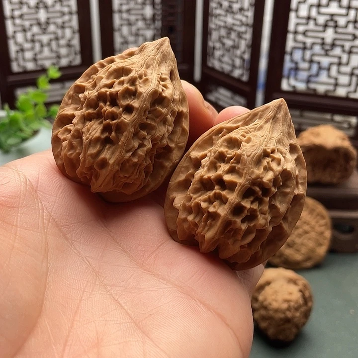 文玩核桃把件鸭嘴兽
