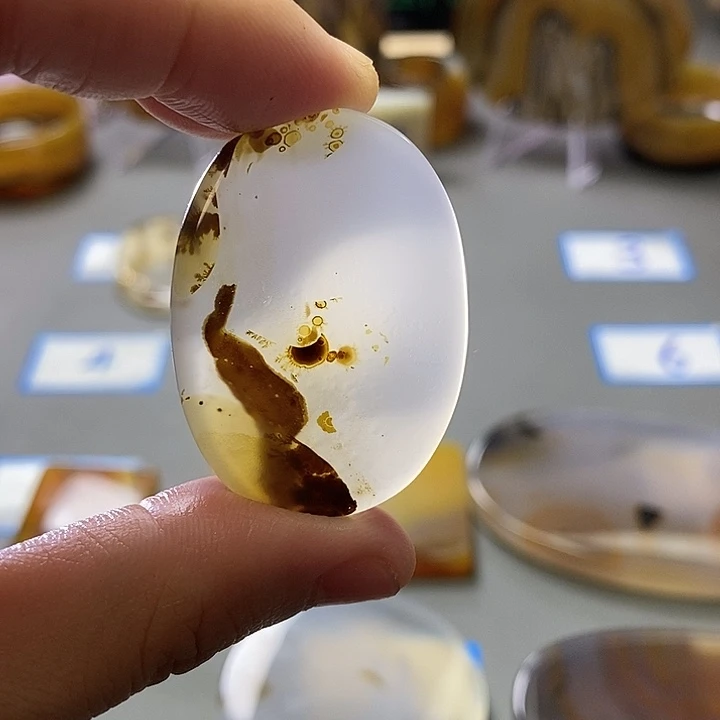 玛瑙/玉髓未镶嵌珠宝半成品149