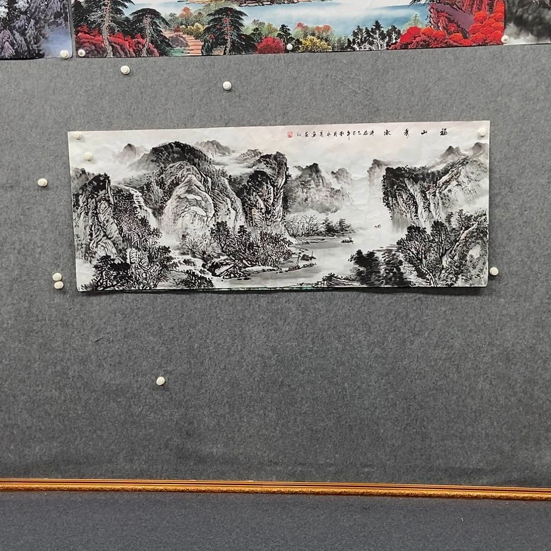 国画小六尺水墨山水一幅