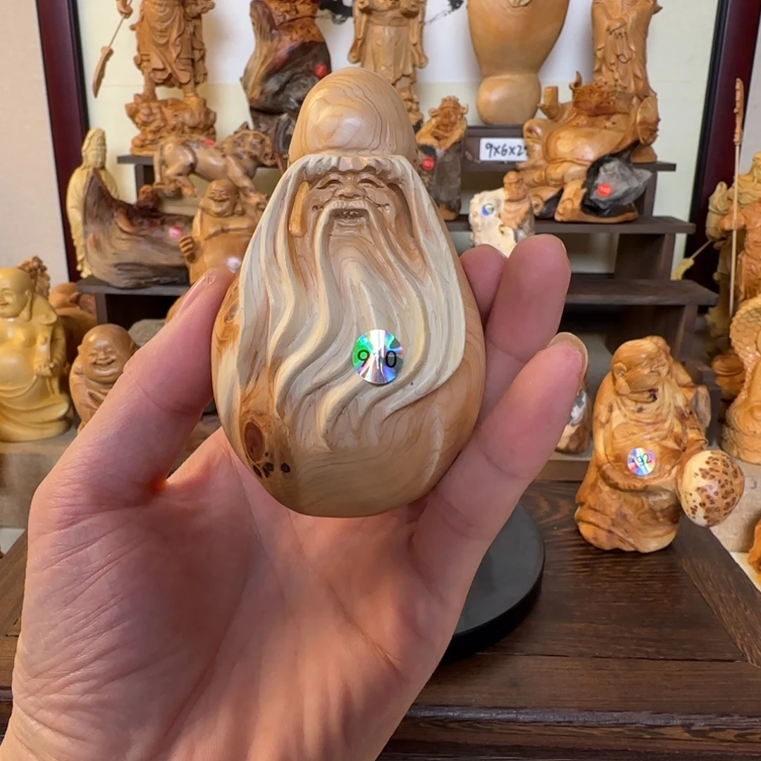 崖柏小木匠艺雕一物一拍