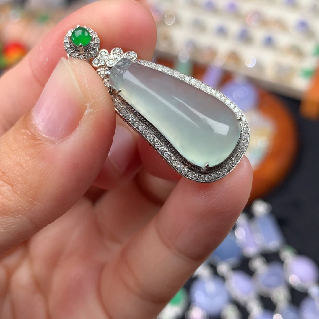 翡翠18K金镶嵌吊坠(不含链)